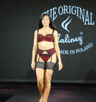 Firma Malinez modelka na wybiegu